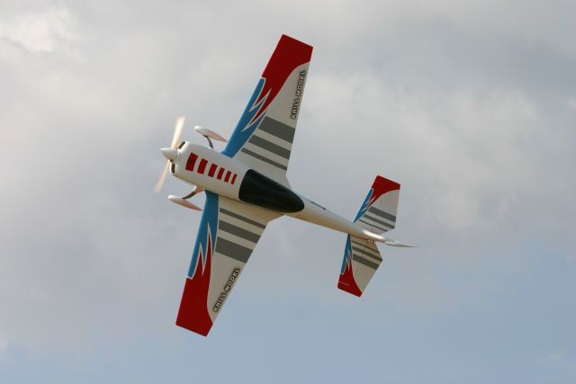 Download AR06 (640Wx427H)