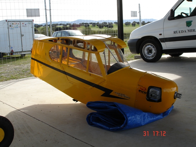 Download B06000040 (640Wx480H)
