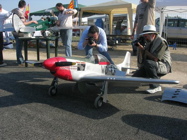 Download B09000210 (640Wx480H)