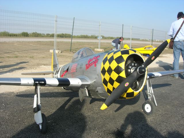 Download B09000220 (640Wx480H)