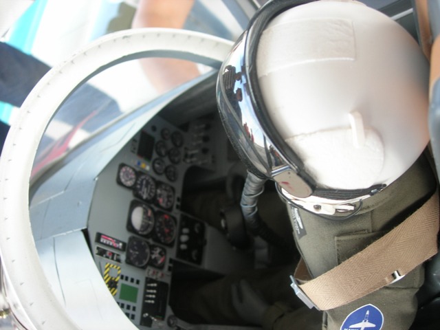 Download B09000280 (640Wx480H)