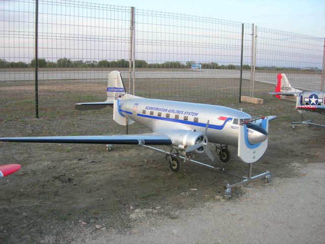 Download B09000480 (640Wx480H)