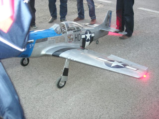 Download B09000540 (640Wx480H)