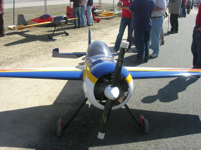 Download B09000650 (640Wx480H)