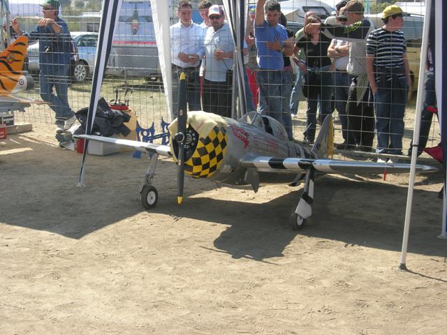 Download B09000720 (640Wx480H)