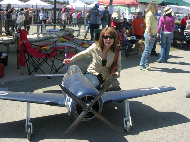Download B09000950 (640Wx480H)