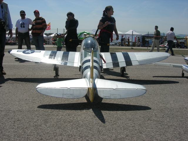Download B09001050 (640Wx480H)