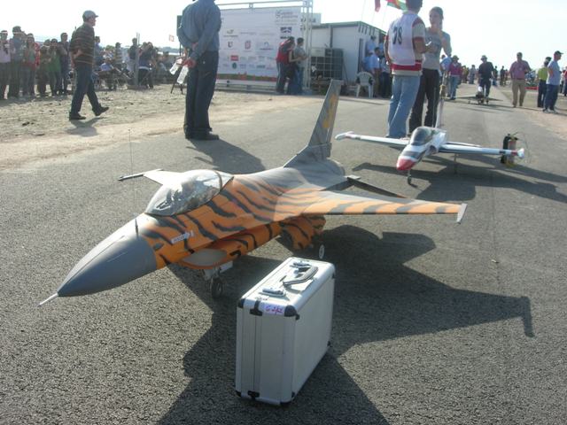 Download B09001130 (640Wx480H)