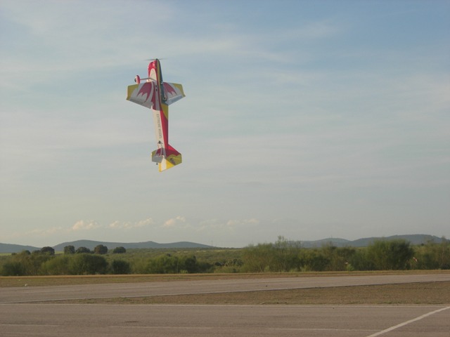 Download B09001170 (640Wx480H)