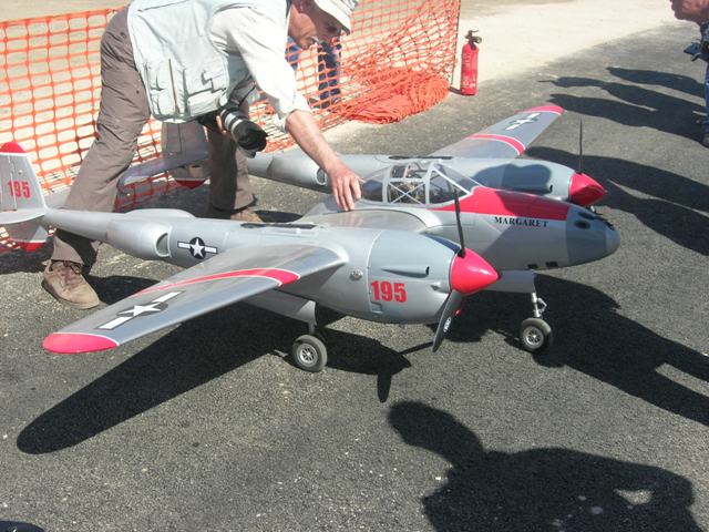 Download B09001380 (640Wx480H)