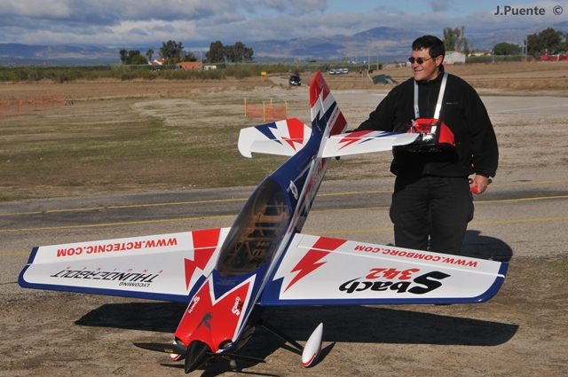 Download MEM2011-000320 (640Wx425H)