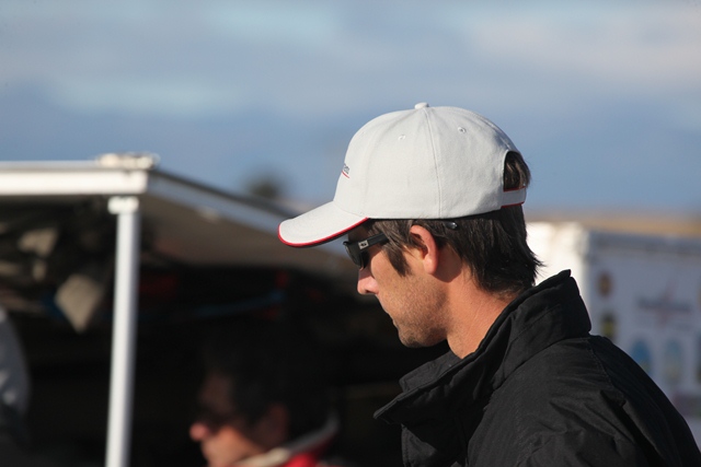 Download MEM2011-000700 (640Wx427H)