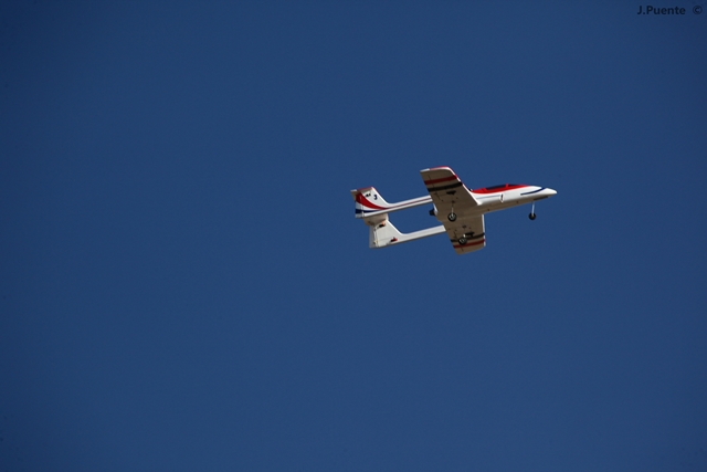 Download MEM2011-000830 (640Wx427H)