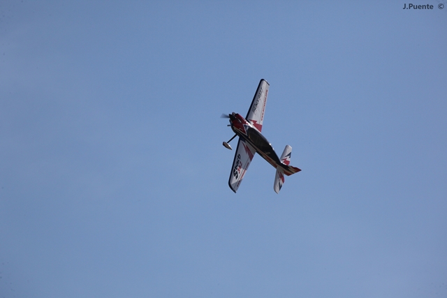 Download MEM2011-001000 (640Wx427H)