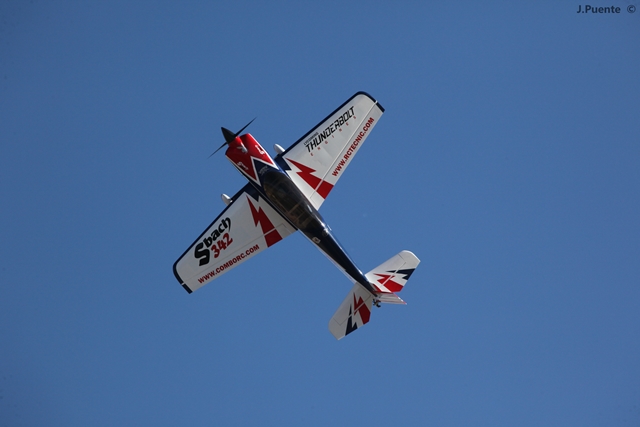 Download MEM2011-001020 (640Wx427H)