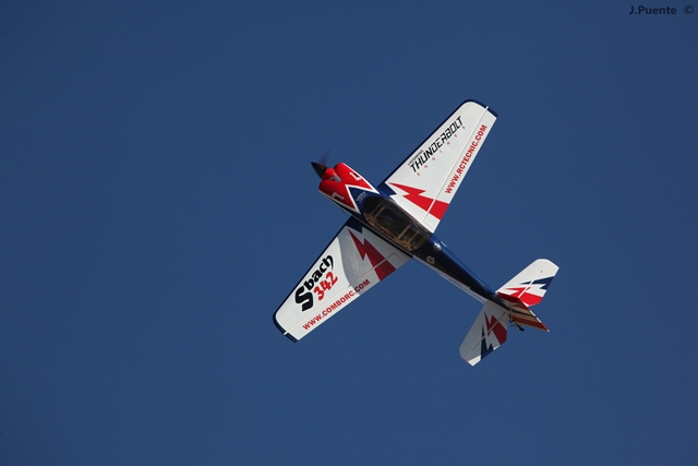Download MEM2011-001040 (640Wx427H)