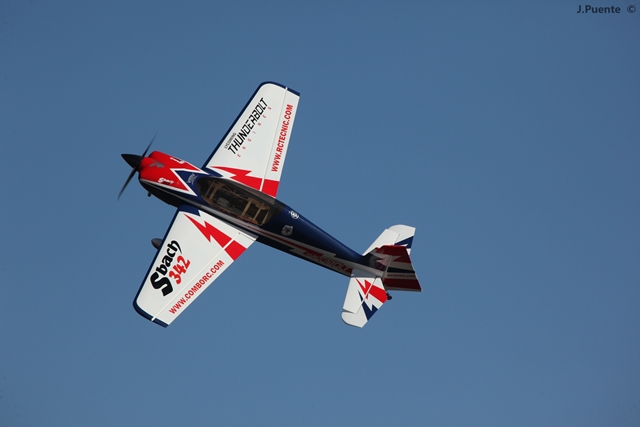 Download MEM2011-001180 (640Wx427H)