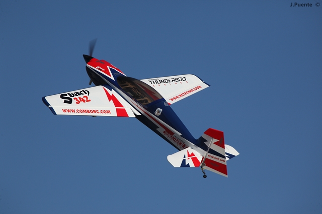 Download MEM2011-001200 (640Wx427H)