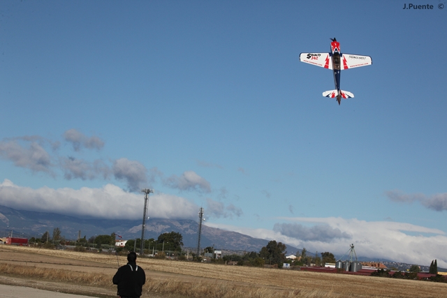 Download MEM2011-001420 (640Wx427H)