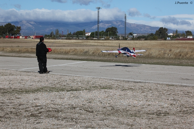 Download MEM2011-001600 (640Wx427H)