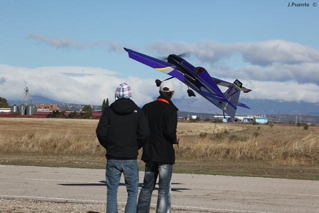 Download MEM2011-001700 (640Wx427H)
