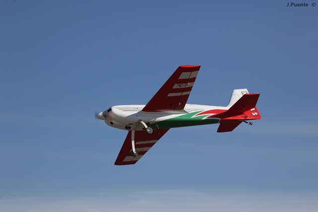 Download MEM2011-002060 (640Wx427H)