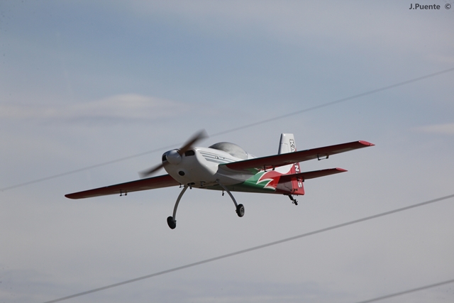 Download MEM2011-002140 (640Wx427H)