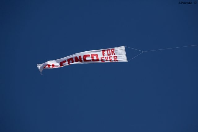 Download MEM2011-002570 (640Wx427H)