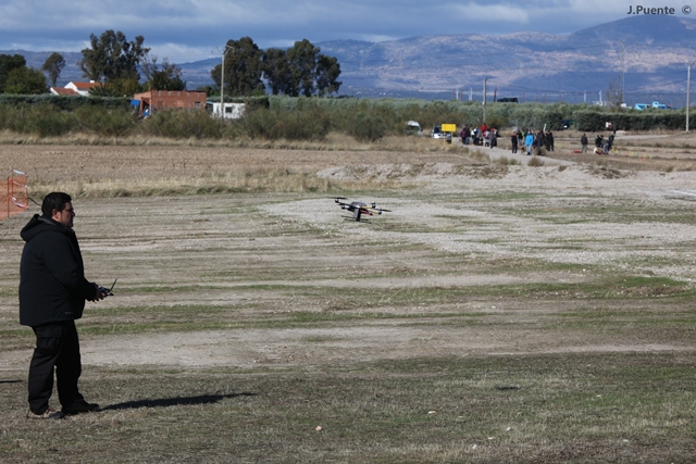 Download MEM2011-002690 (640Wx427H)
