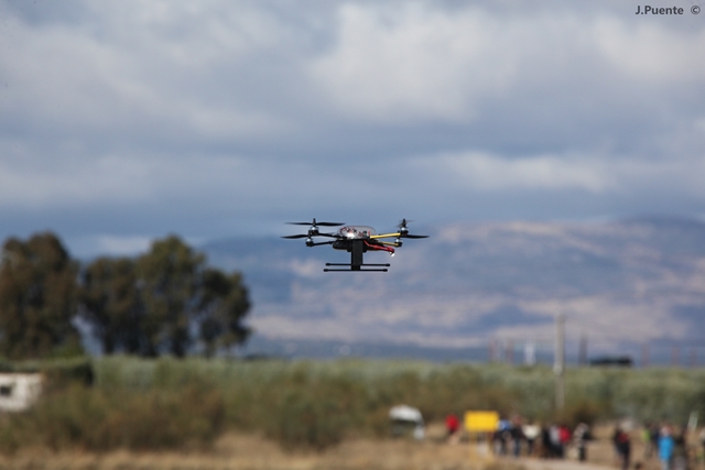 Download MEM2011-002710 (640Wx427H)