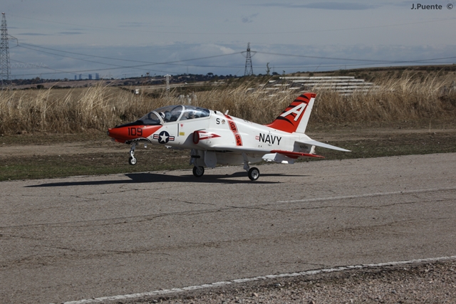 Download MEM2011-003260 (640Wx427H)