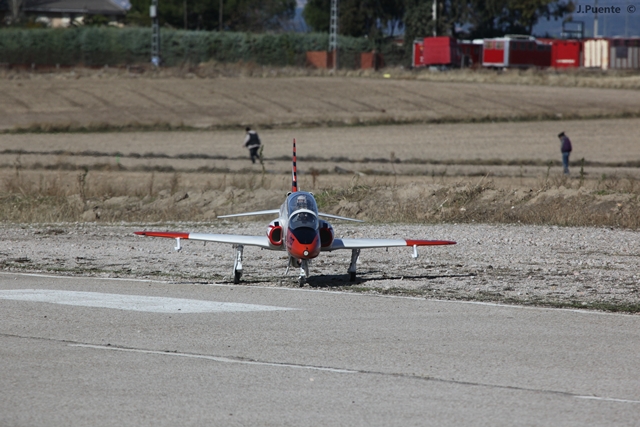 Download MEM2011-003300 (640Wx427H)