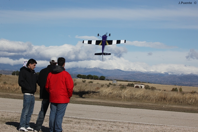 Download MEM2011-003360 (640Wx427H)