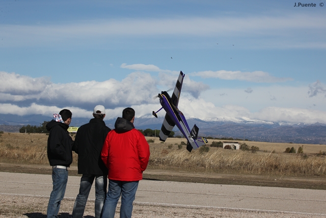 Download MEM2011-003400 (640Wx427H)