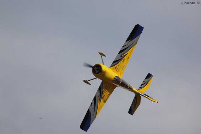 Download MEM2011-004640 (640Wx427H)