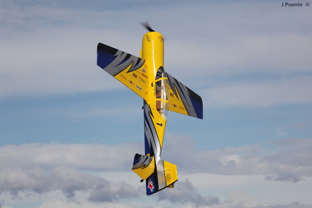 Download MEM2011-004800 (640Wx427H)