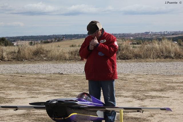 Download MEM2011-005280 (640Wx427H)