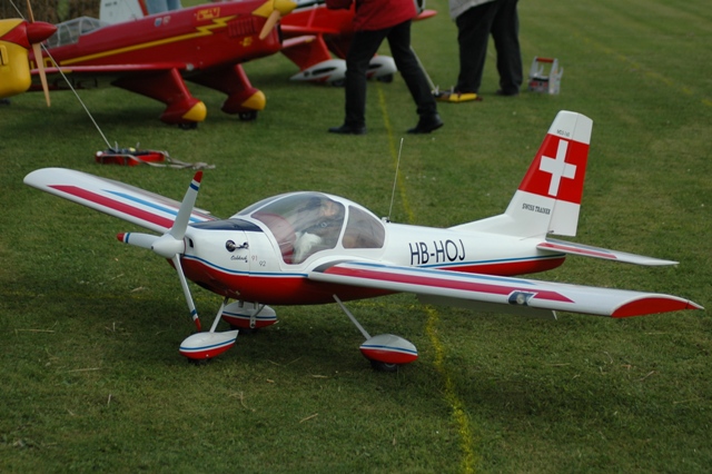Download MFS001170 (640Wx426H)