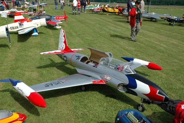 Download MFS002000 (640Wx426H)