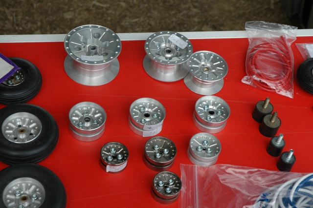 Download MFS002420 (640Wx426H)
