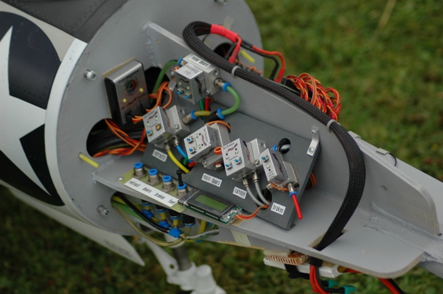Download MFS003480 (640Wx426H)