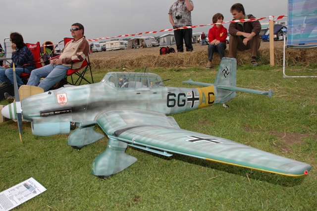 Download MFS003730 (640Wx426H)