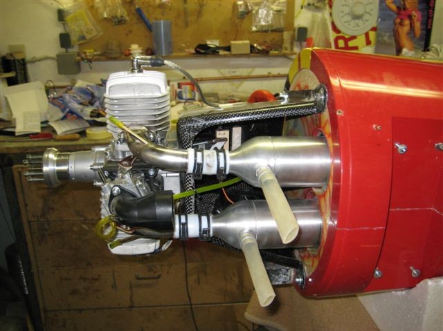Download YAK55M000050 (640Wx479H)