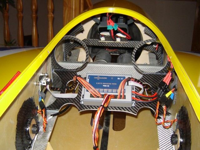 Download YAK55M000140 (640Wx479H)