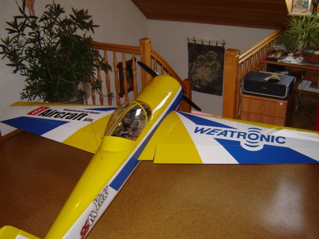 Download YAK55M000160 (640Wx479H)