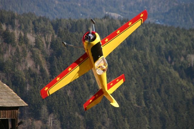 Download YAK55M000220 (640Wx424H)
