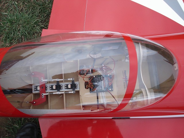 Download YAK55M000270 (640Wx479H)