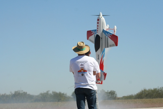 Download bellota2000050 (640Wx427H)