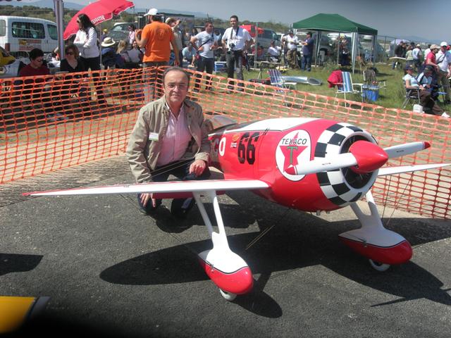 Download B09000920 (640Wx480H)