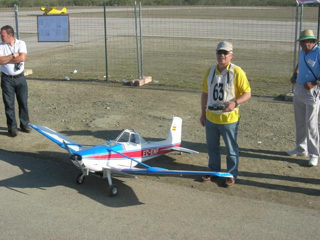 Download B09001250 (640Wx480H)